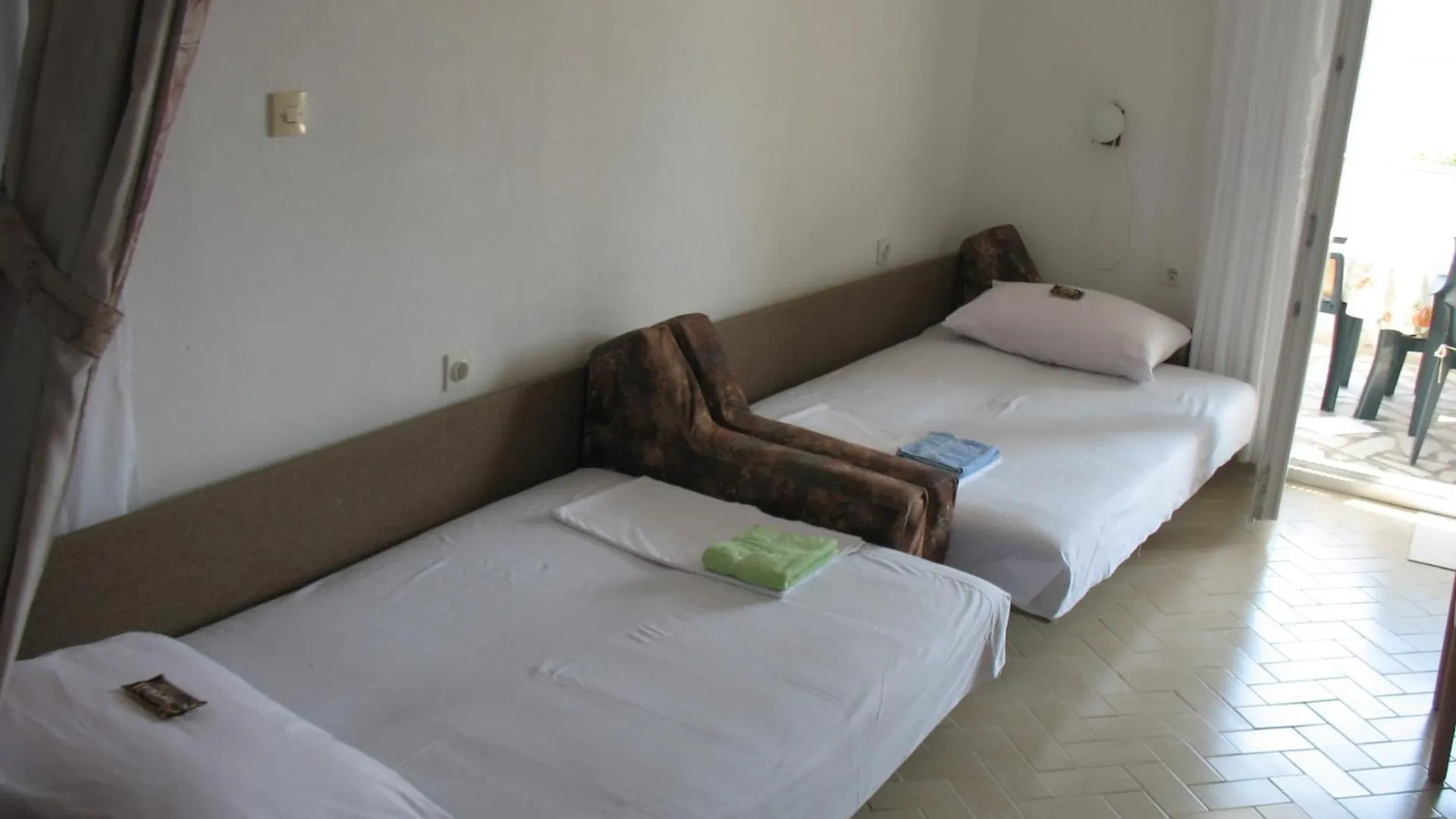 Apartments Vera Pag Town