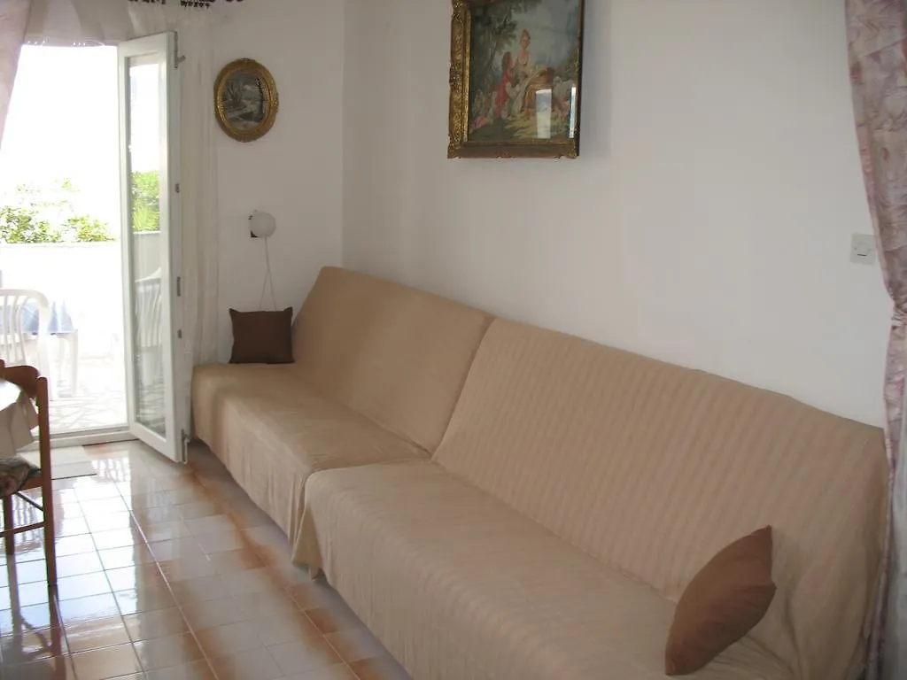 Apartments Vera Pag Town