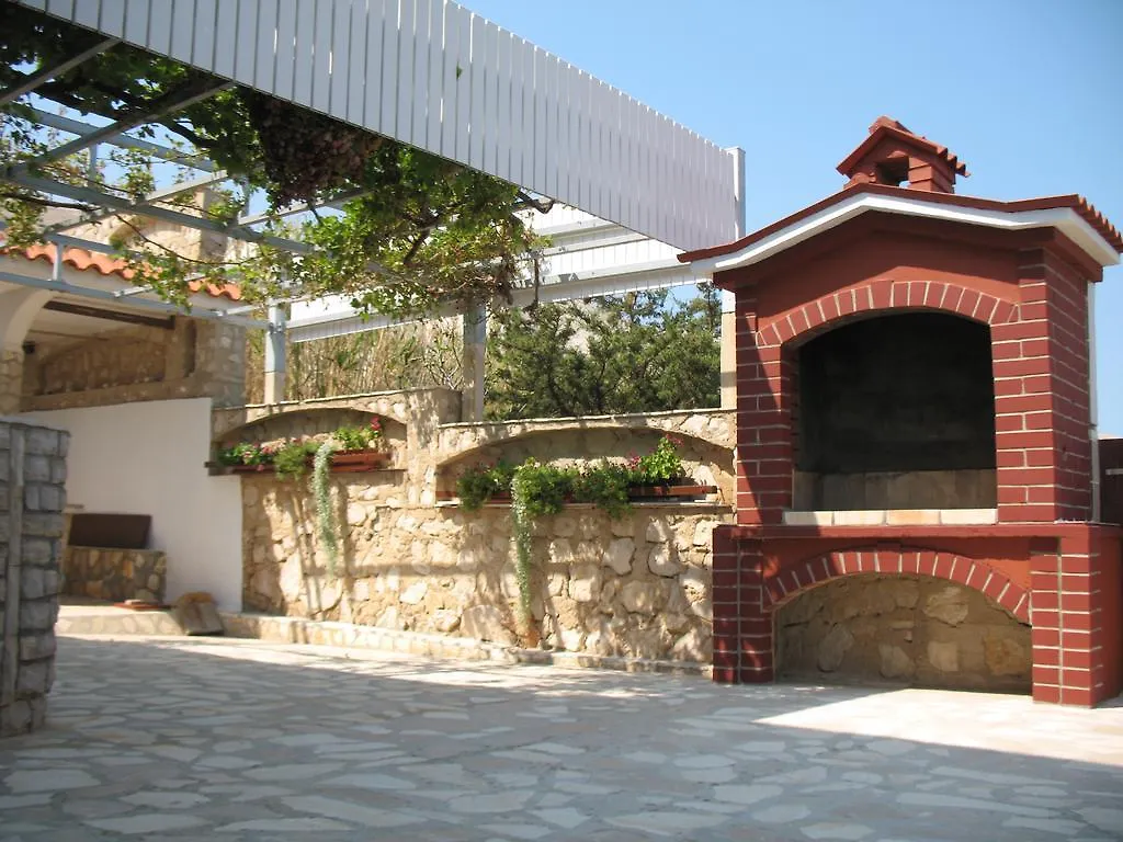 Apartments Vera Pag Town