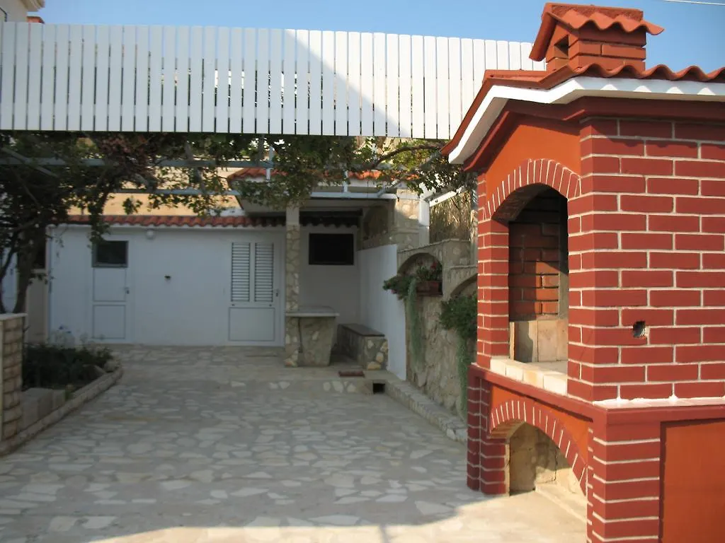 Apartments Vera Pag Town 0*,